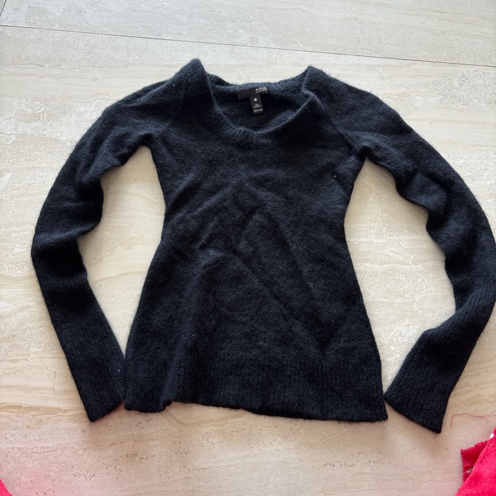 Aqua Cashmere Black Sweater